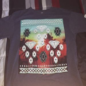 Diamond graphic tee